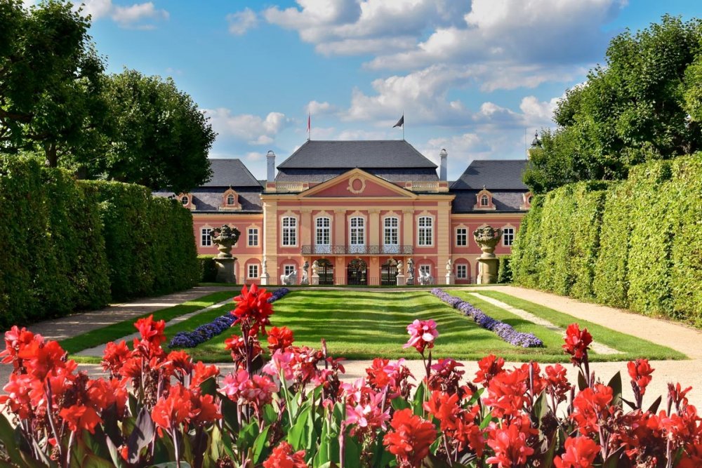 Kam za úchvatnými zahradami a parky